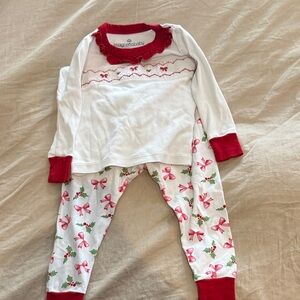 Magnolia White and Red Girls' Bow Holiday Pajama Set